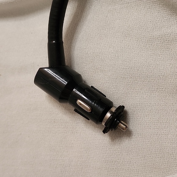 Excelvan Hands-Free Fm transmitter & Car Charger for IPhone/Ipod - Picture 9 of 16